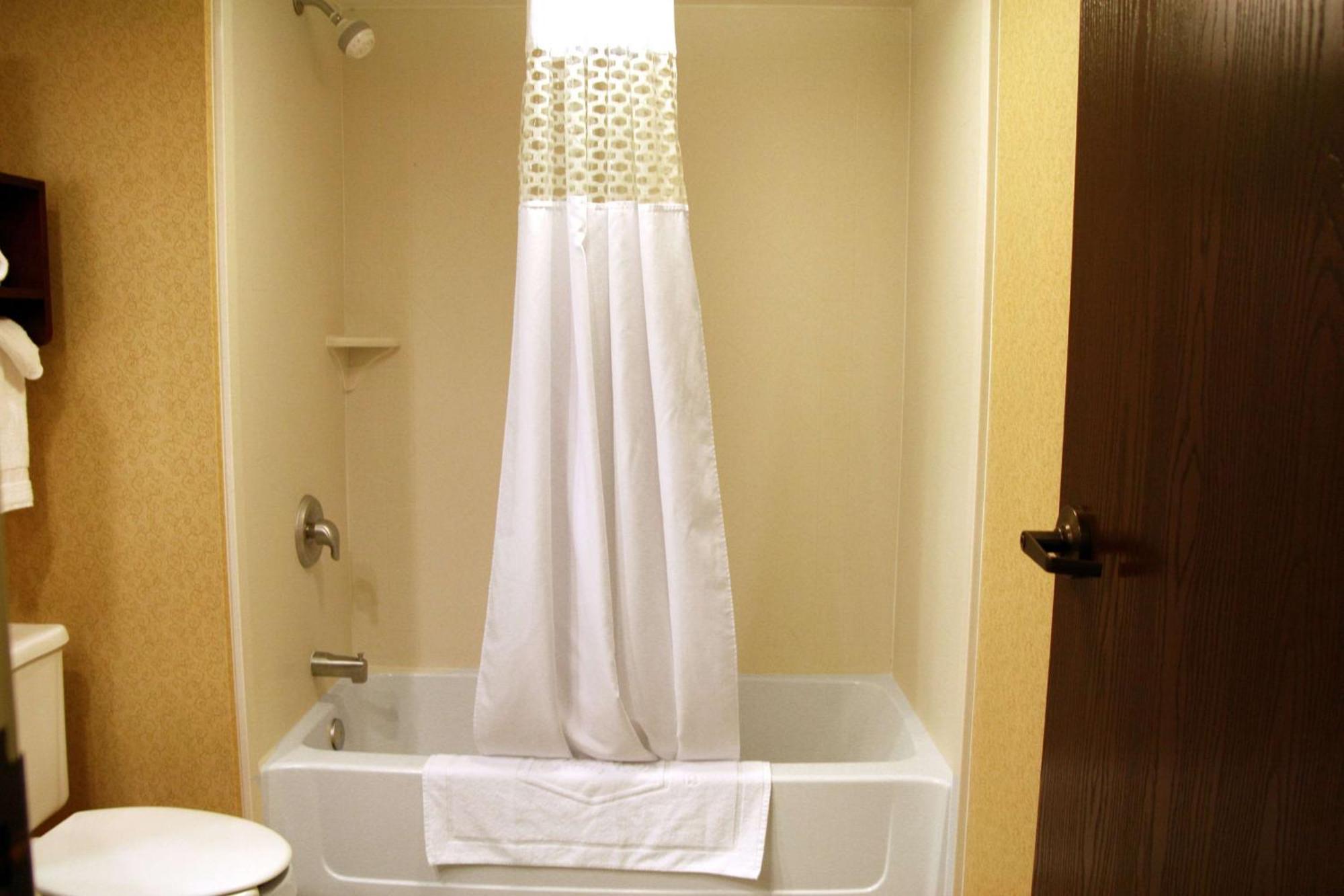 Inn Hampton 3*